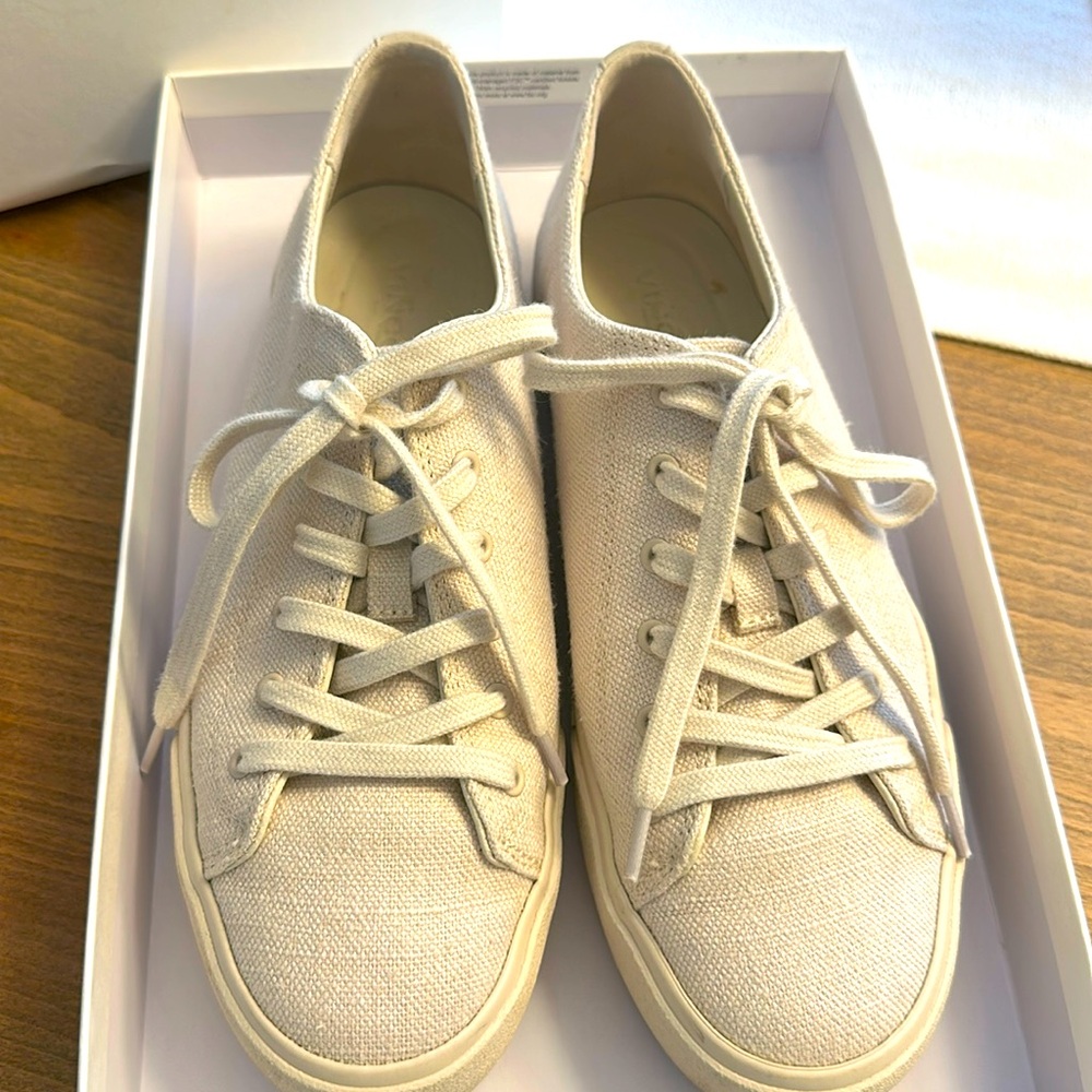 Vince canvas off white sneakers